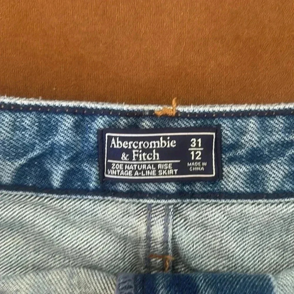 Abercrombie and Fitch Zoe Denim skirt - Picture 3 of 3